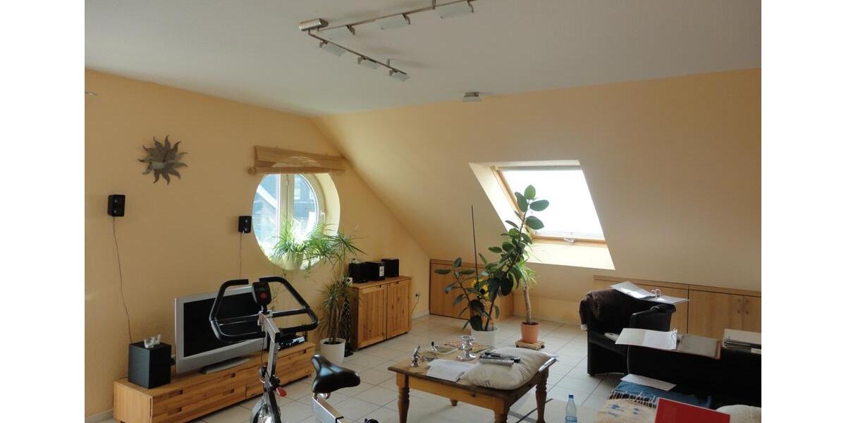 Dachgeschoßwohnung Hagen Hagen-Nord - 2.5 Zimmer, 73 m&sup2;, 850&euro; | Angebot:25690787
