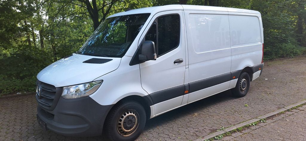 Mercedes-Benz Sprinter 321.034 km 17.400 &euro; Velbert 42549