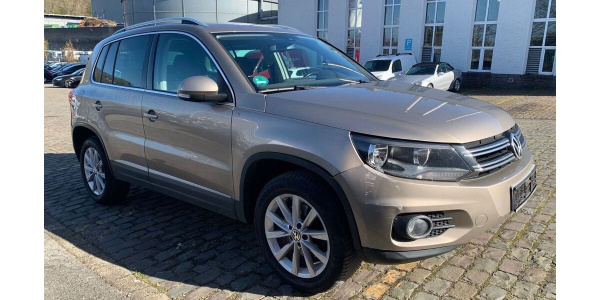 VW Tiguan 295.330 km 5.600 &euro; wuppertal 42285