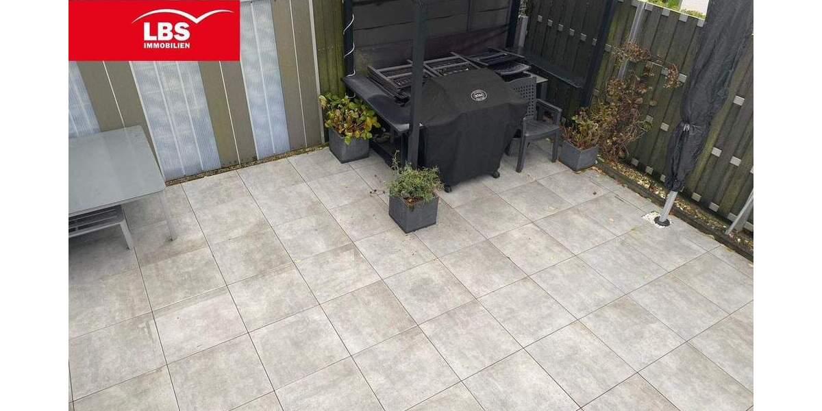 Modernes Reihenendhaus mit zwei Garagen in Dortmund- Höchsten 6 zimmer