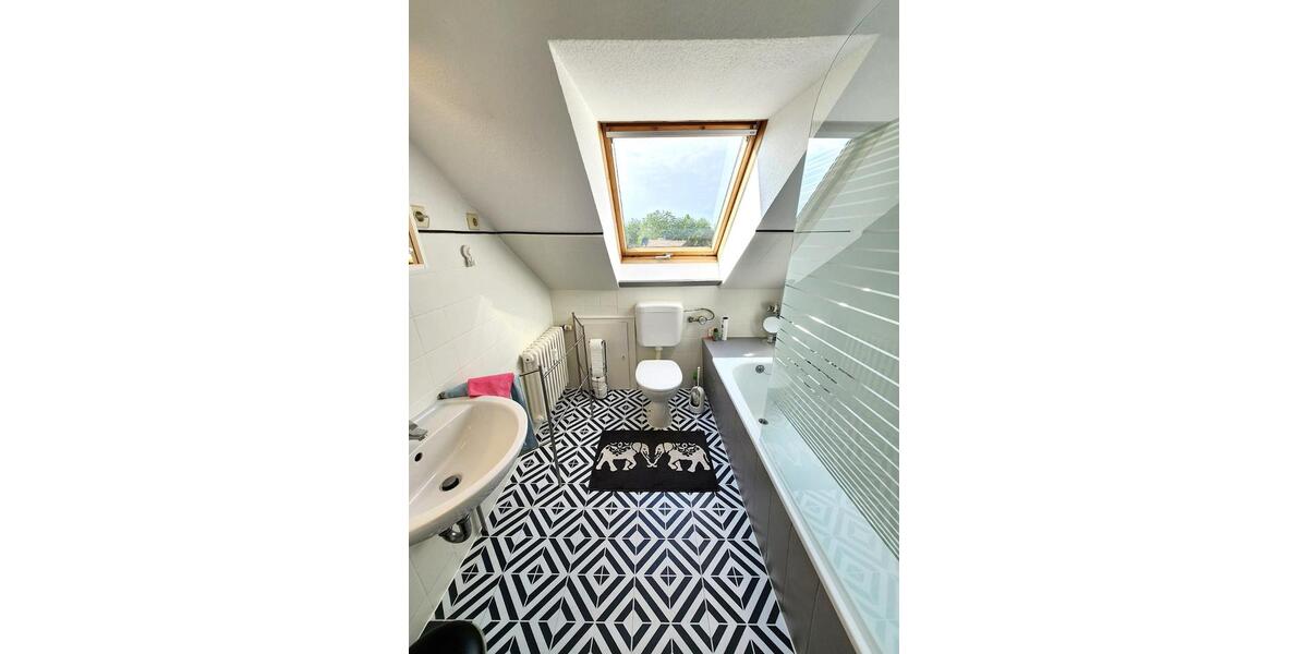 Dachgeschoßwohnung Wuppertal Dornap - 2.5 Zimmer, 57 m&sup2;, 550&euro; | Angebot:26574392