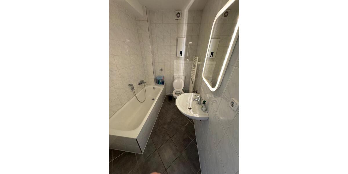Dachgeschoßwohnung Essen Südviertel - 5 Zimmer, 117 m&sup2;, 1.150&euro; | Angebot:26696762