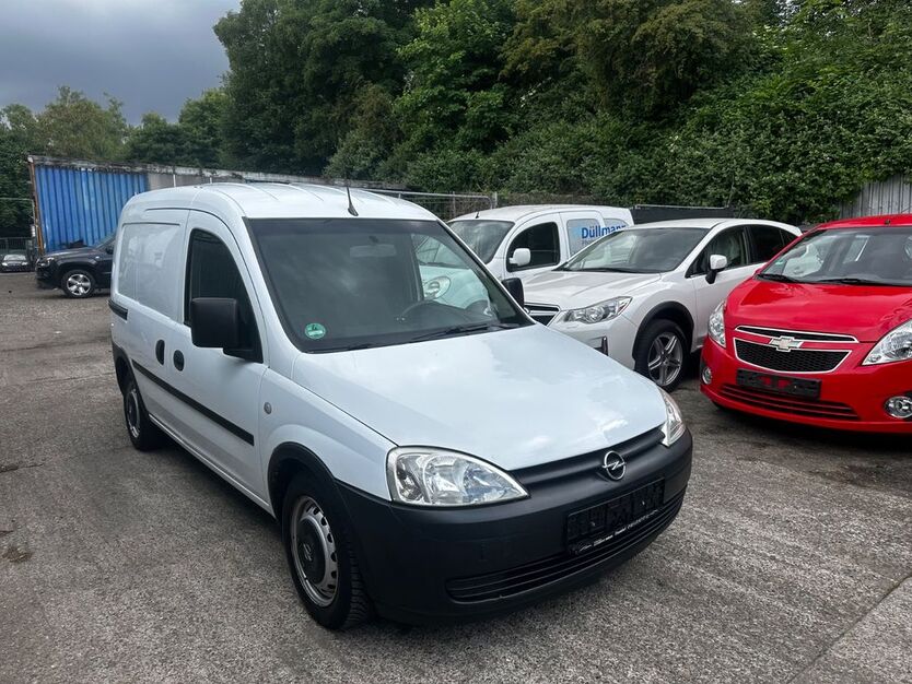 Opel Combo 154.000 km 3.500 € Essen 45143