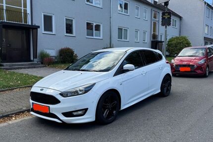 Ford Focus 99.491 km 14.000 € Gelsenkirchen 45886