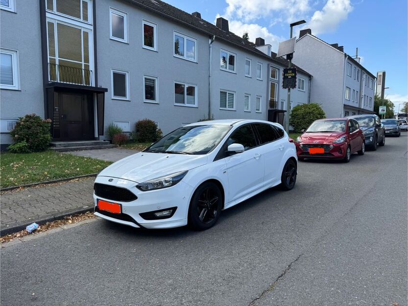 Ford Focus 99.491 km 14.000 € Gelsenkirchen 45886