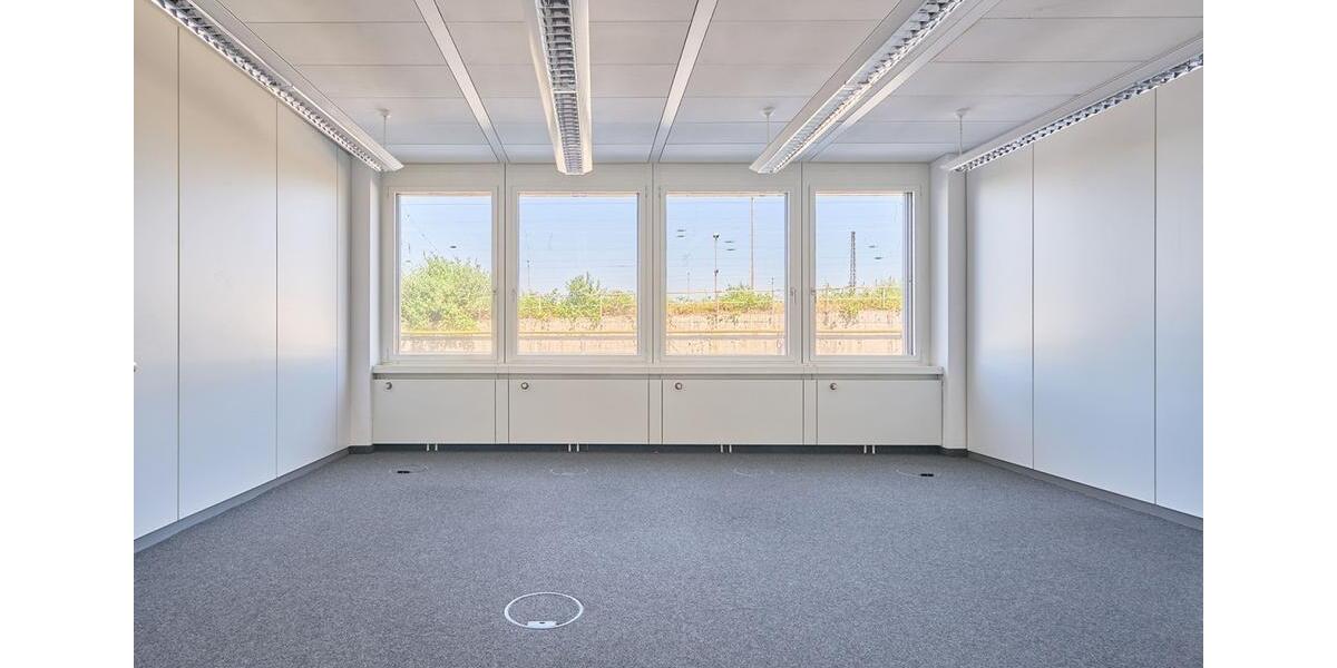Flexible & renovierte Bürofläche ab 2 EURm²!* zimmer
