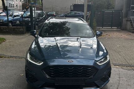 Ford Mondeo 88.000 km 18.900 € Gelsenkirchen 45889