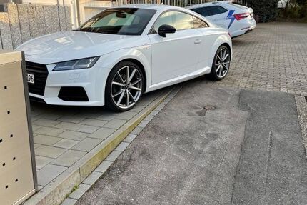 Audi TT 115.000 km 25.900 € Bochum 44805