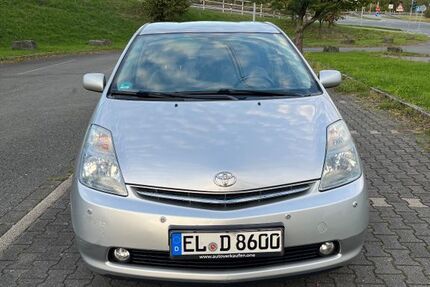 Toyota Prius 218.279 km 5.300 € Gelsenkirchen 45891