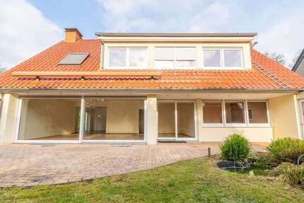 Haus zum Kaufen in Bottrop 790.000 € 191.48 m² 5 zimmer