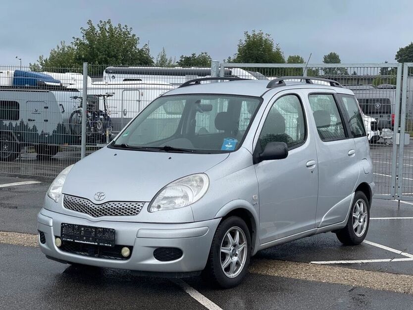 Yaris
