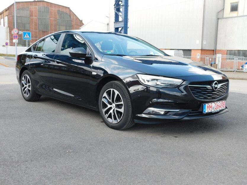 Opel Insignia 211.568 km 8.399 € Mülheim 45473