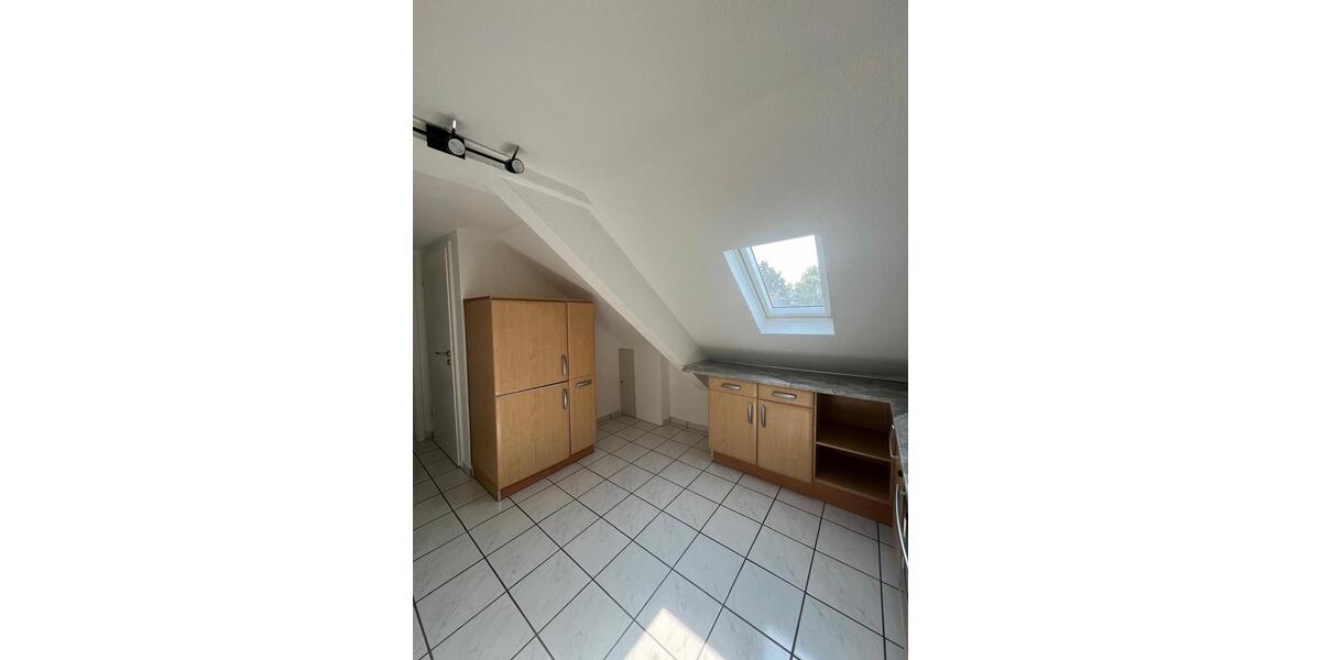 Dachgeschoßwohnung Oberhausen Rothebusch - 2 Zimmer, 37 m&sup2;, 530&euro; | Angebot:27618415