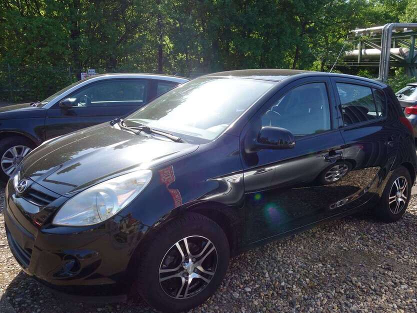 Hyundai i20 124.000 km 4.999 € Herne 44653