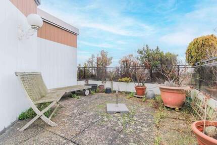 Attraktive Penthouse-Eigentumswohnung mit großer Dachterrasse und herrlichem Blick über Essen 4 zimmer