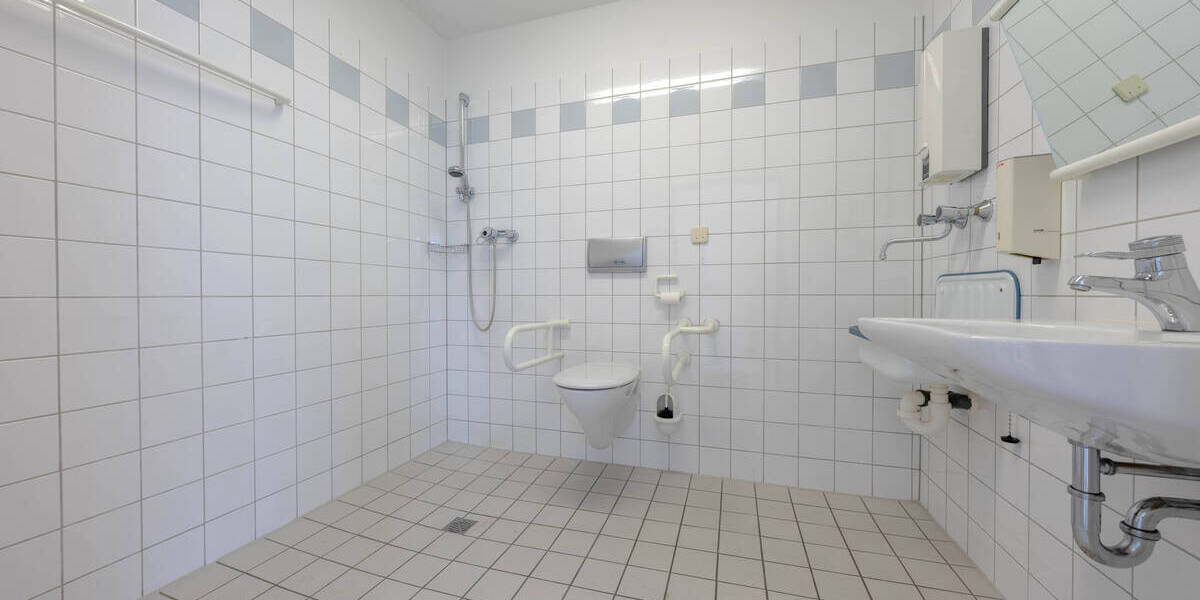 Gewerbeobjekt Lünen Brambauer - 3 Zimmer, 250 m&sup2;, 2.402&euro; | Angebot:25736775