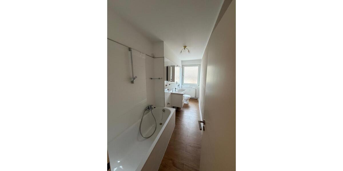 Etagenwohnung Bochum Bochum-Südwest - 3.5 Zimmer, 75 m&sup2;, 650&euro; | Angebot:26690684