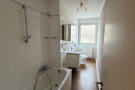 Wohnung Bochum Bochum-Südwest - 3.5 Zimmer, 75 m&sup2;, 650&euro; | Angebot:26690684