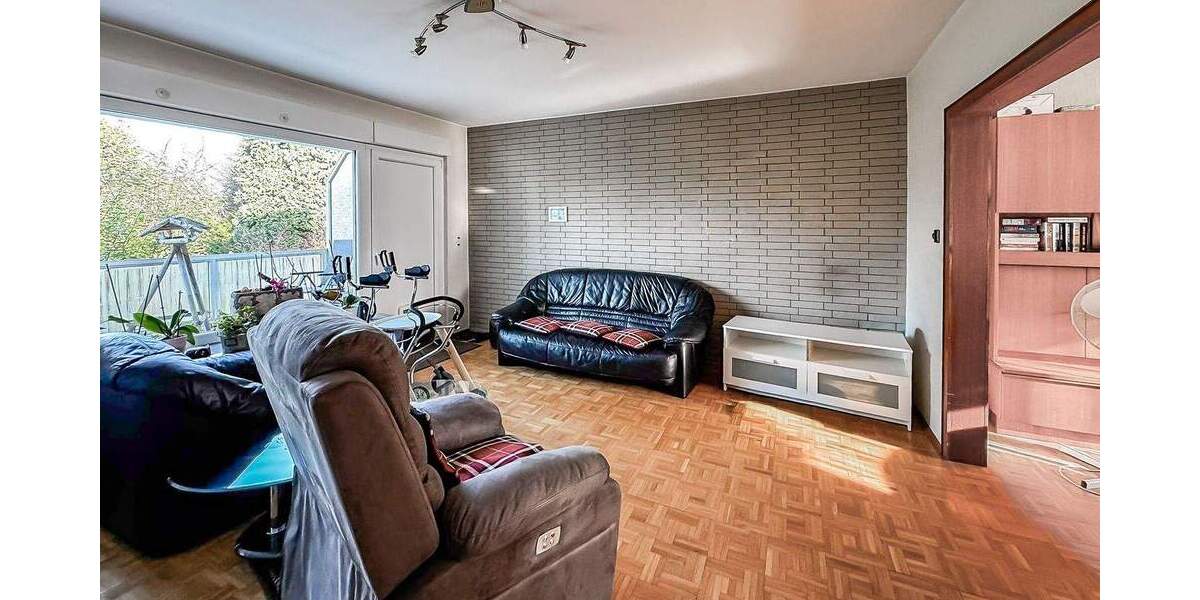 Ein- Zweifamilienhaus - Doppel- & Einzelgarage - Garten - FREIGEZOGEN 9 zimmer