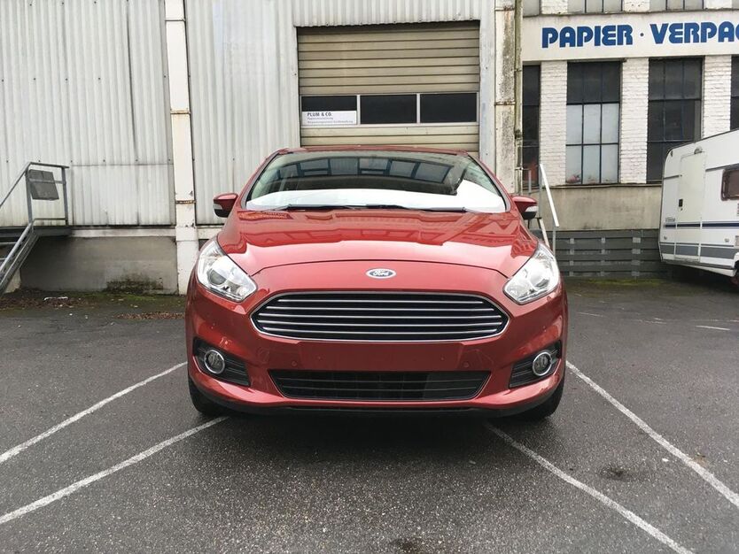 Ford S-Max 56.175 km 14.490 € Iserlohn 58638