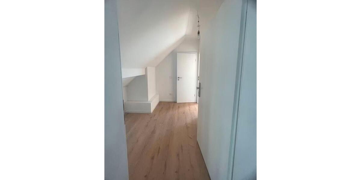 Dachgeschoßwohnung Hagen Hagen-Nord - 2 Zimmer, 69 m&sup2;, 500&euro; | Angebot:26648934