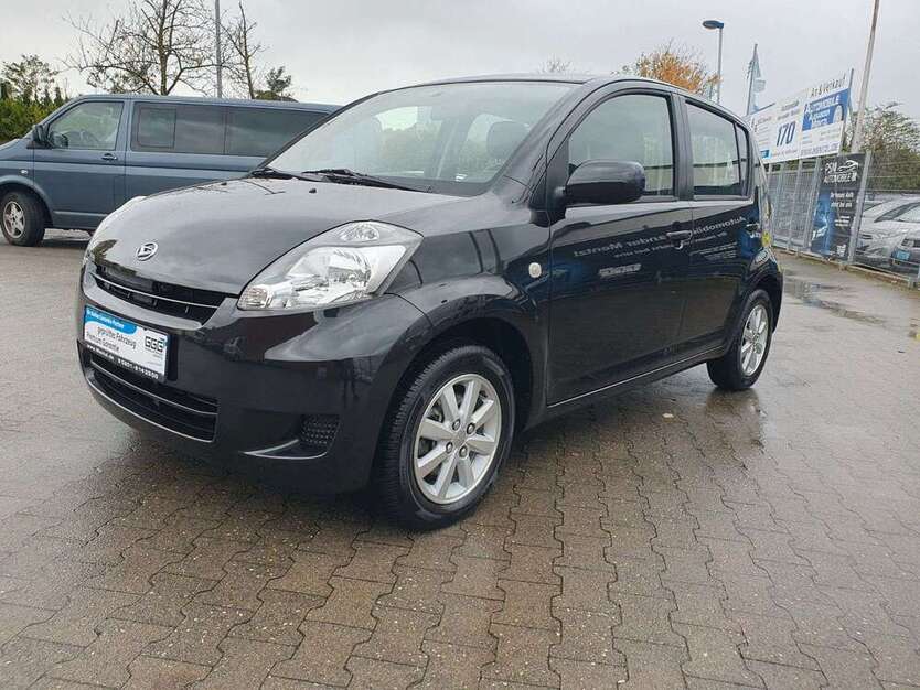 Daihatsu Sirion 81.835 km 7.999 € Essen 45326