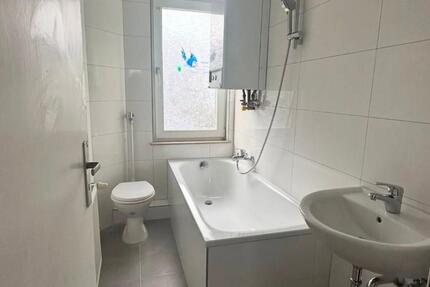 frisch renovierte 2 zimmer wohnung im 1 og alles neu renoviert 1 zimmer