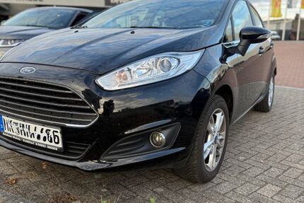 Ford Fiesta 112.200 km 4.499 &euro; Selm 59379