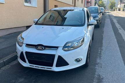 Ford Focus 198.974 km 3.300 € Dortmund 44287