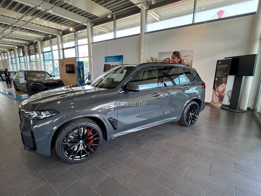 BMW X5 4.899 km 106.950 € Duisburg 47119