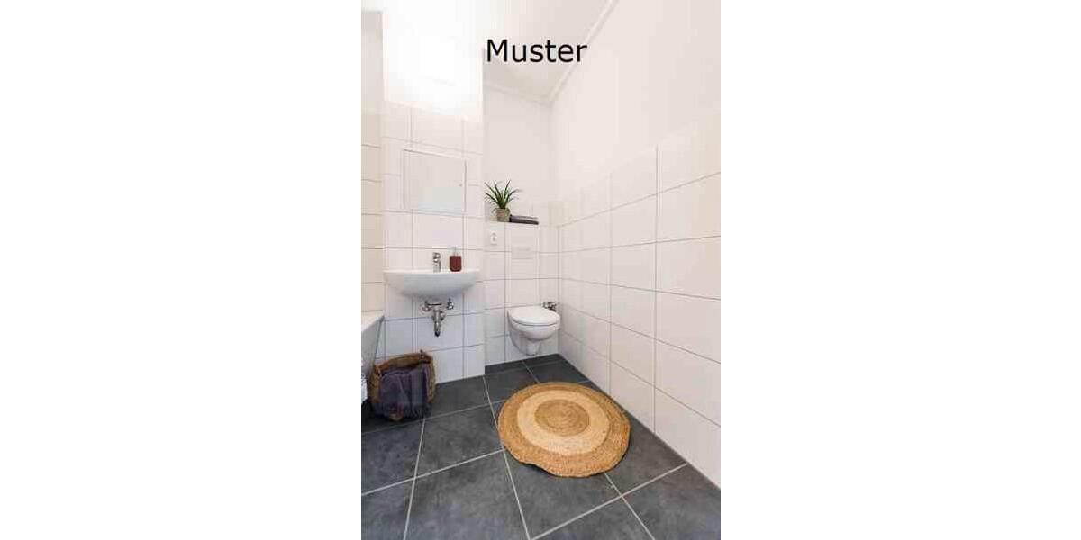 Wir sanieren für Sie - charmante Dachgeschoßwohnung in Uni-Nähe 3 zimmer