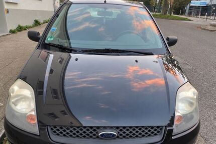Ford Fiesta 135.000 km 2.000 &euro; Essen 45144