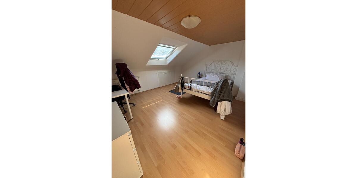 Dachgeschoßwohnung Wuppertal Arrenberg - 3 Zimmer, 68 m&sup2;, 510&euro; | Angebot:25280410