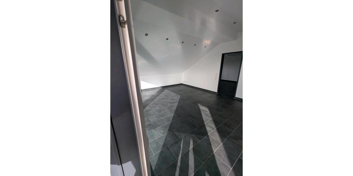 Einfamilienhaus Dortmund Hombruch - 2 Zimmer, 95 m&sup2;, 1.075&euro; | Angebot:25612910