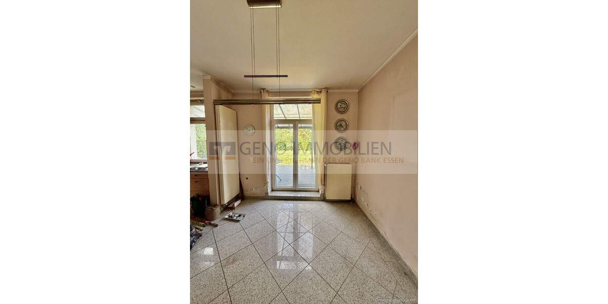 Mehrfamilienhaus, Wohnhaus Essen / Überruhr-Hinsel Überruhr-Hinsel - 9 Zimmer, 244 m&sup2;, 475.000&euro; | Angebot:23986331