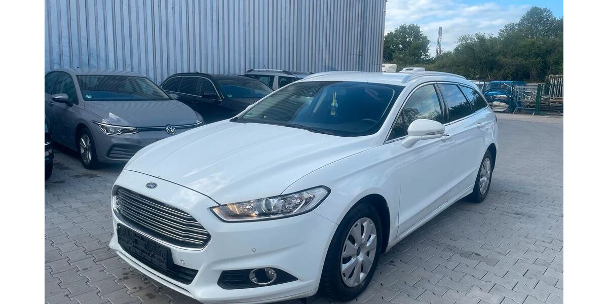 Ford Mondeo 220.000 km 5.450 &euro; Essen 45356