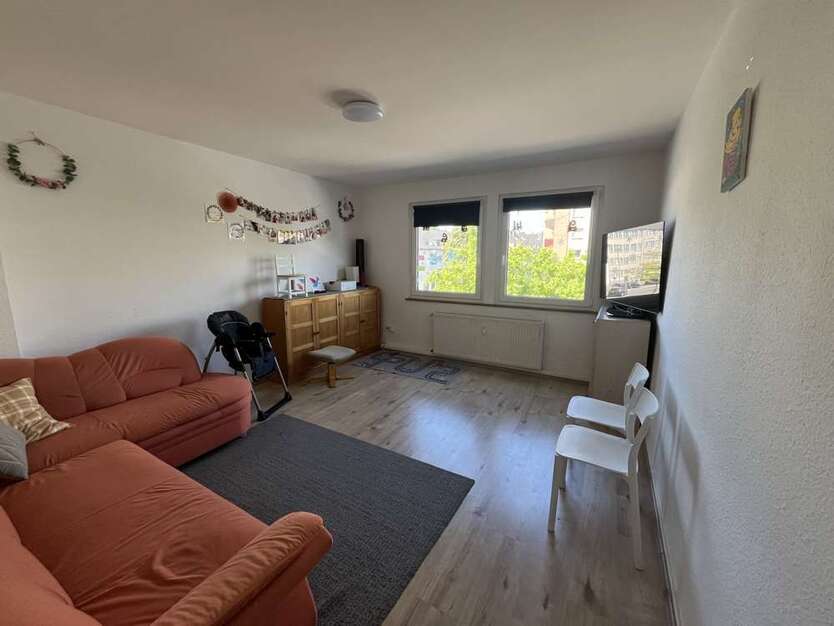 Wohnung zum Mieten in Mülheim 450 € 63 m²