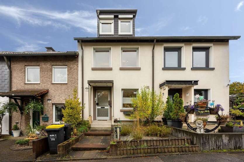 Haus zum Kaufen in Essen 252.000 € 92.85 m² 4 zimmer