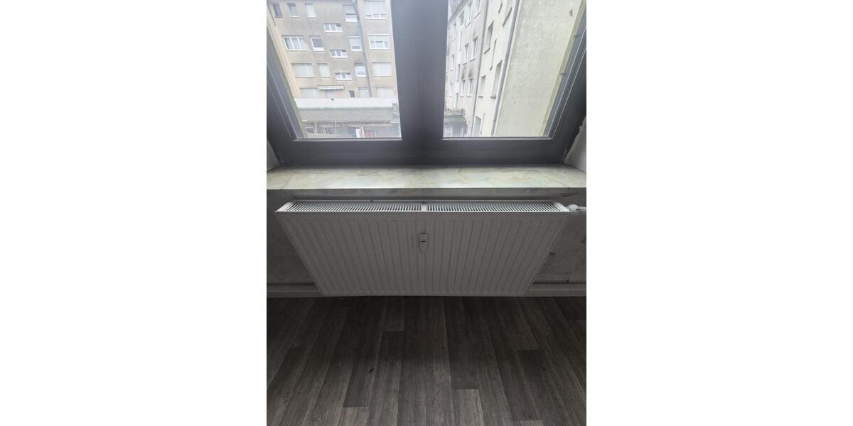 4-Zimmer-1. Obergeschoss in zentraler Mülheim an der Ruhr 4 zimmer