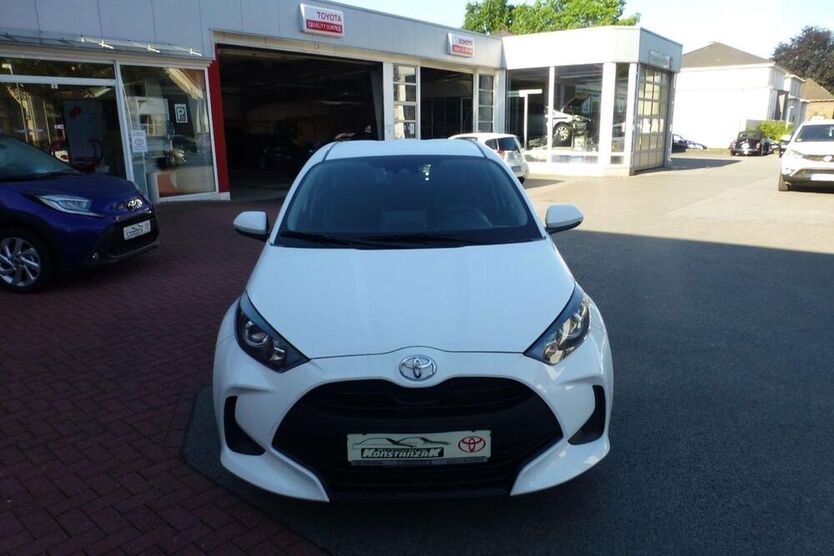 Yaris