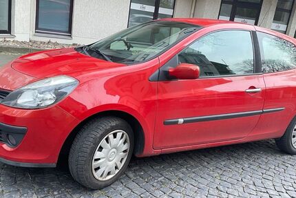 Renault Clio 180.000 km 2.000 &euro; Bochum 44809