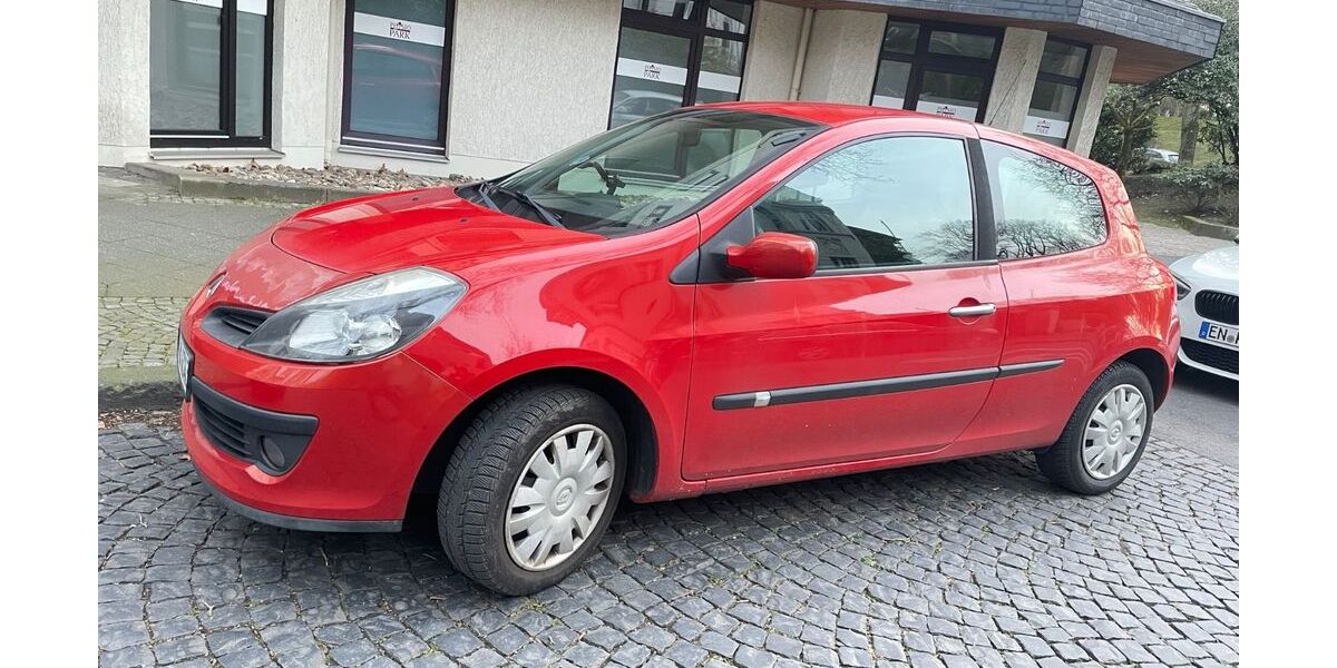 Renault Clio 180.000 km 2.000 &euro; Bochum 44809