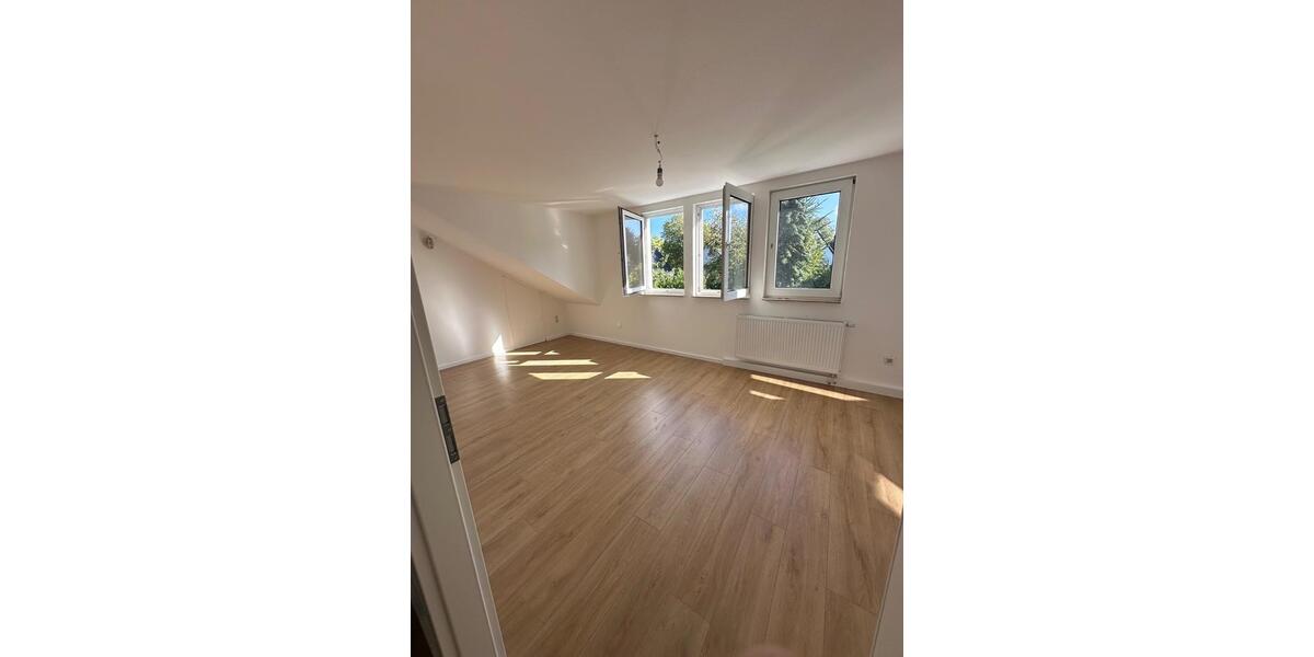 Dachgeschoßwohnung Dortmund Gartenstadt - 3 Zimmer, 71 m&sup2;, 950&euro; | Angebot:27540818