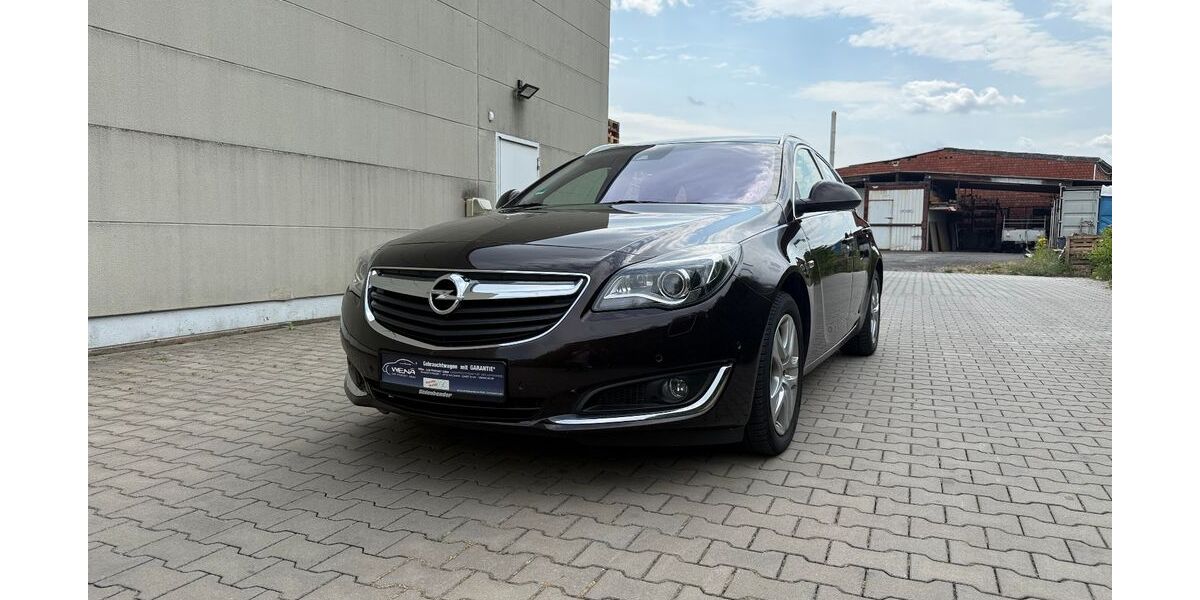 Opel Insignia 121.427 km 7.999 &euro; Gelsenkirchen 45891