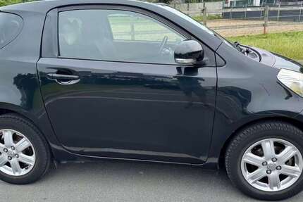 Toyota iQ 135.000 km 3.800 € Waltrop 45731