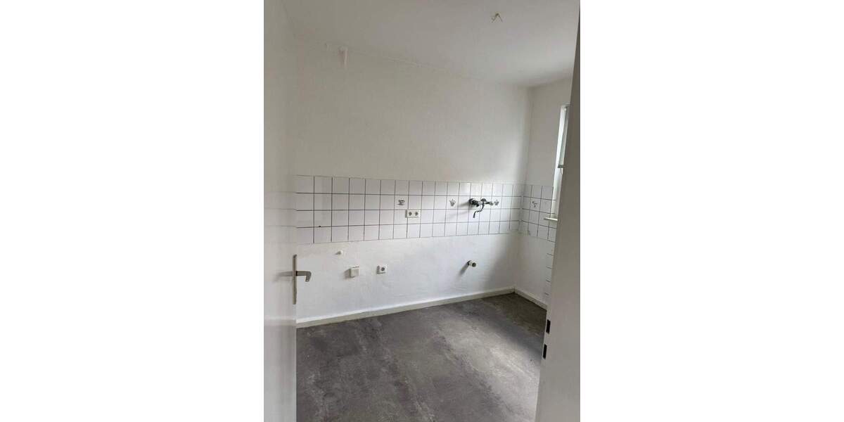Etagenwohnung Gelsenkirchen Rotthausen - 2 Zimmer, 65 m&sup2;, 590&euro; | Angebot:25803365