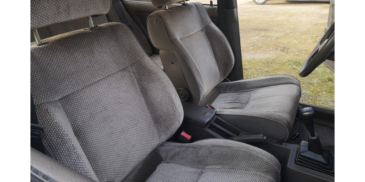 Nissan Bluebird 122.000 km 2.500 &euro; Marl 45772