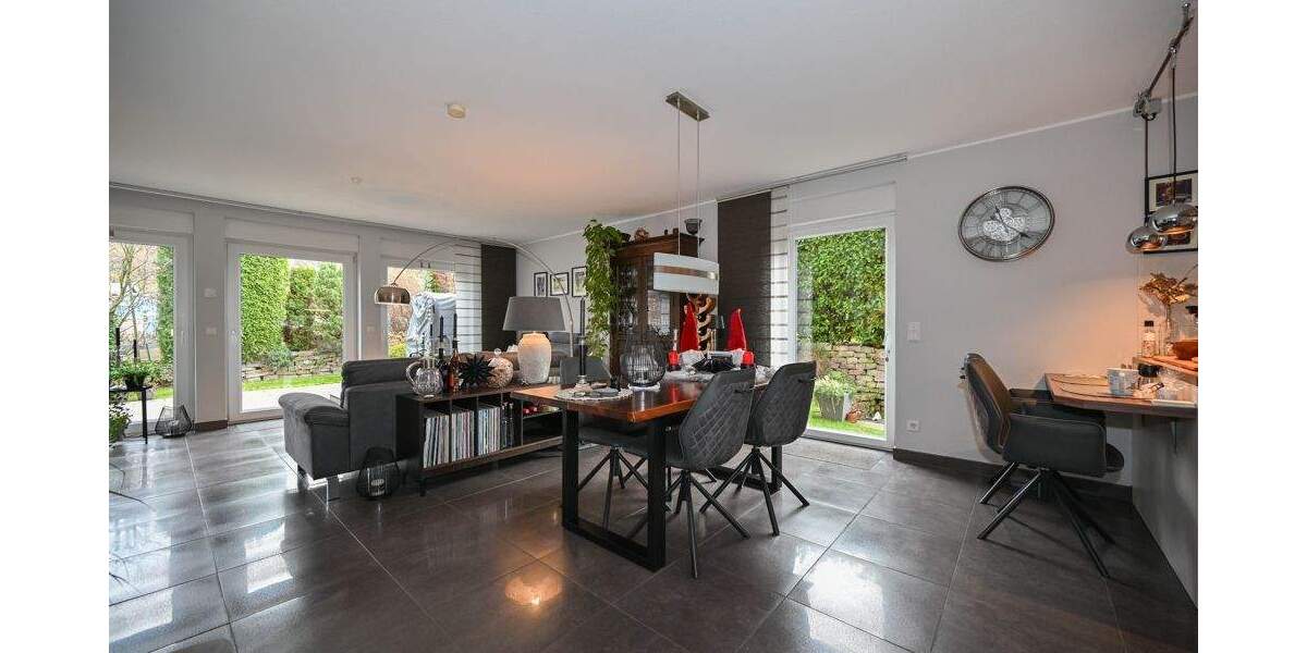 Ruhig wohnen zwischen Hattingen und Bochum - Gepflegte Doppelhaushälfte mit Kamin, Garage, Garten 3 zimmer