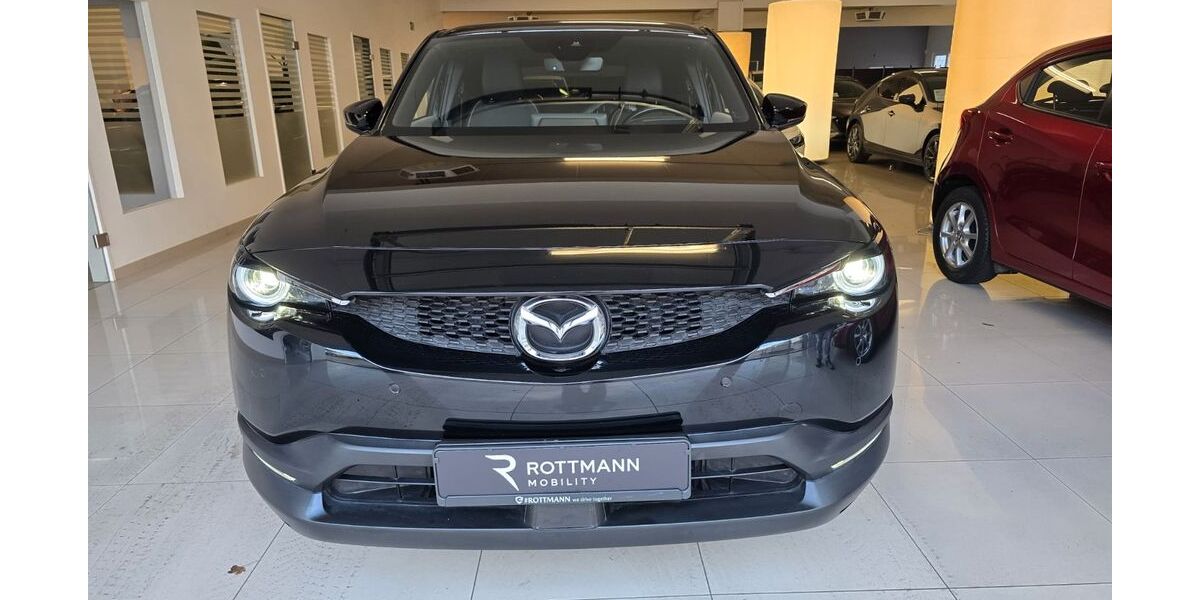 Mazda MX-30 24.044 km 17.300 &euro; Oberhausen 46149