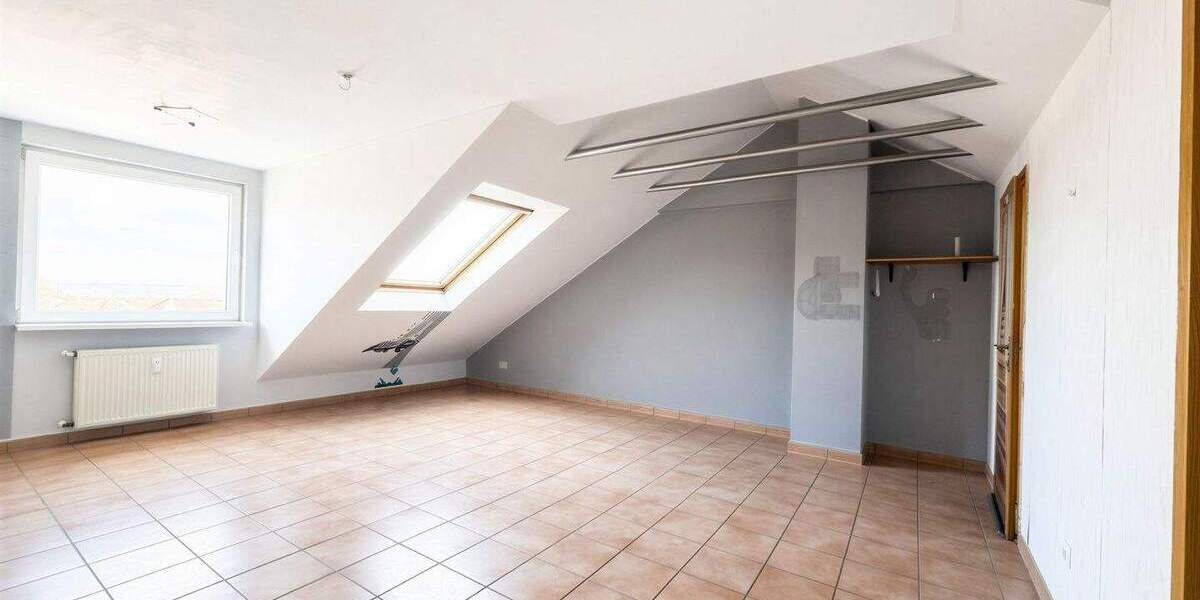 Etagenwohnung Wuppertal Langerfeld - 5 Zimmer, 132 m&sup2;, 289.000&euro; | Angebot:25696386